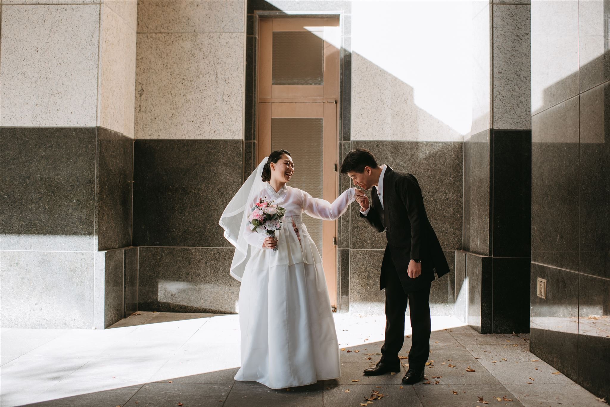 Courthouse top wedding veil